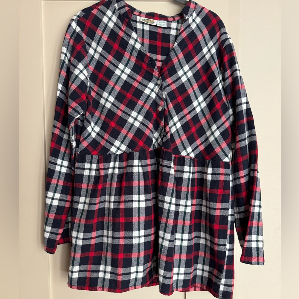 Plaid top Size Large by Collections Etc.